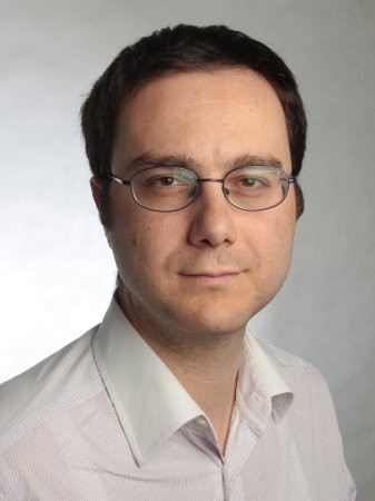 Georgios Charalampidis, Laborant- Produktionskontrolle